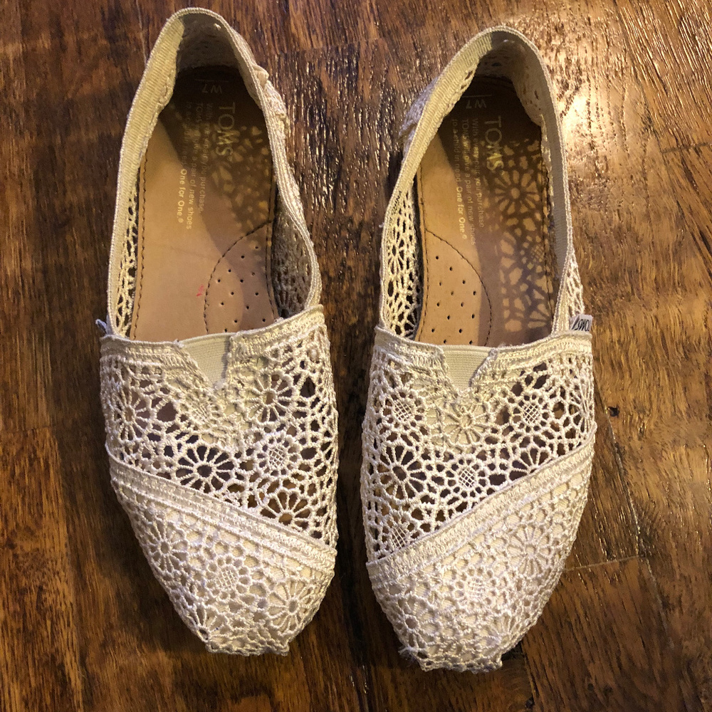 TOMS Cream Crochet Slip-On 7W